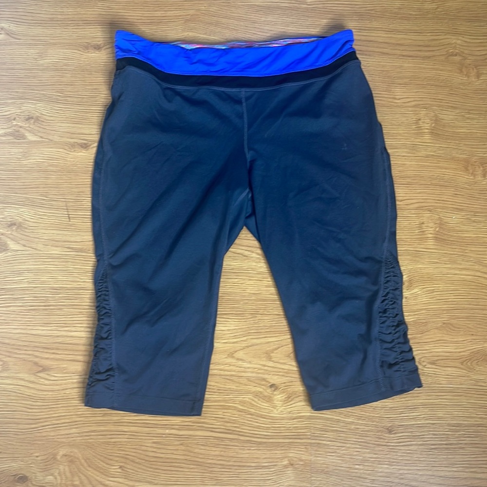 Tangerine Size X-Large Active Wear Gym Wear Workout Capri Pants Dark Blue